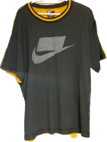 T-shirt nike